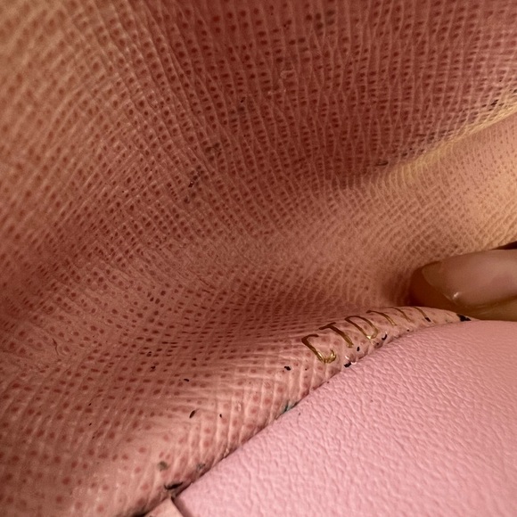 Louis Vuitton Six Key Holder Rose Ballerine Monogram - Picture 4 of 5